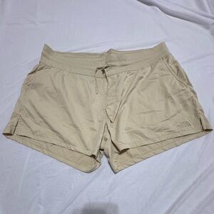 The North Face Women's XL Lightweight Beige/Sand Athletic Shorts
